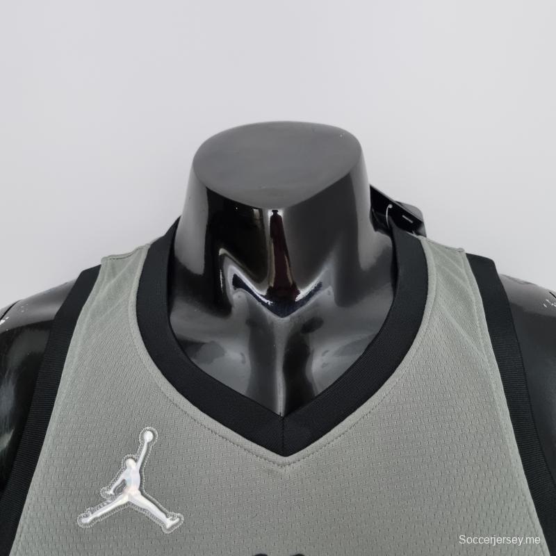 قميص هاردن رقم 75 الذكرى السنوية رقم 13 لبروكلين نتس بروكلين نتس إصدار المدينة الرمادي من الدوري الأمريكي للمحترفين
