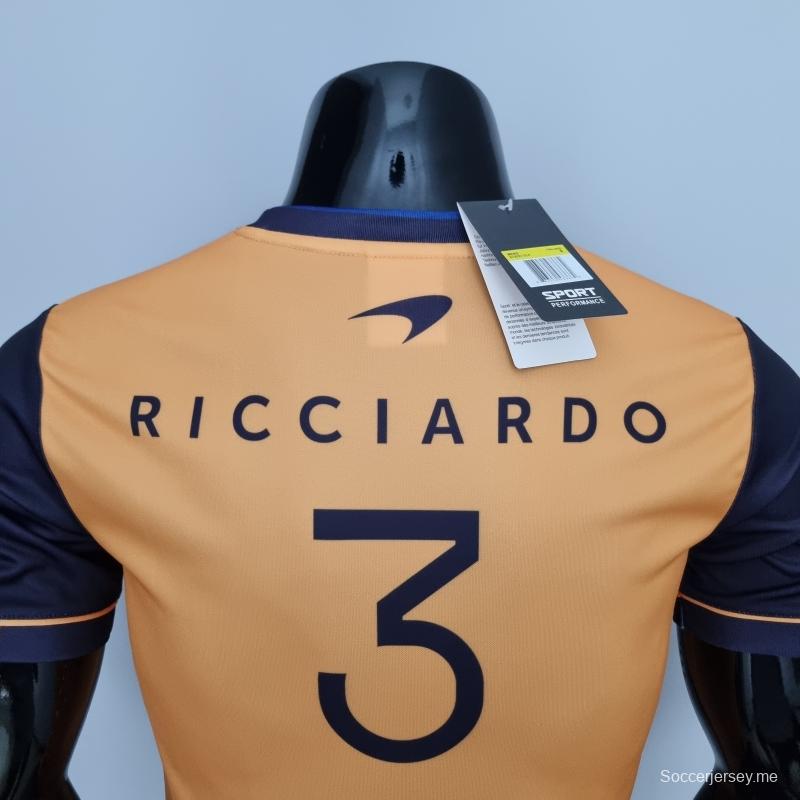 2022 فورمولا 1 2022 فورمولا 1؛ ماكلارين كرو برقبة عنق عنق
