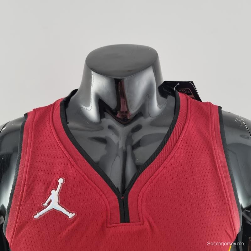 قميص الذكرى 75 لميامي هيت ميامي هيت جوردان أديبايو #13 قميص دوري كرة السلة الأمريكي للمحترفين باللون العنابي
