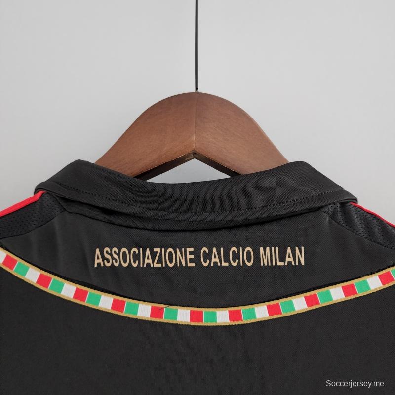 قميص كرة القدم القديم 11/12 ريترو 11/12 ميلان الثالث

