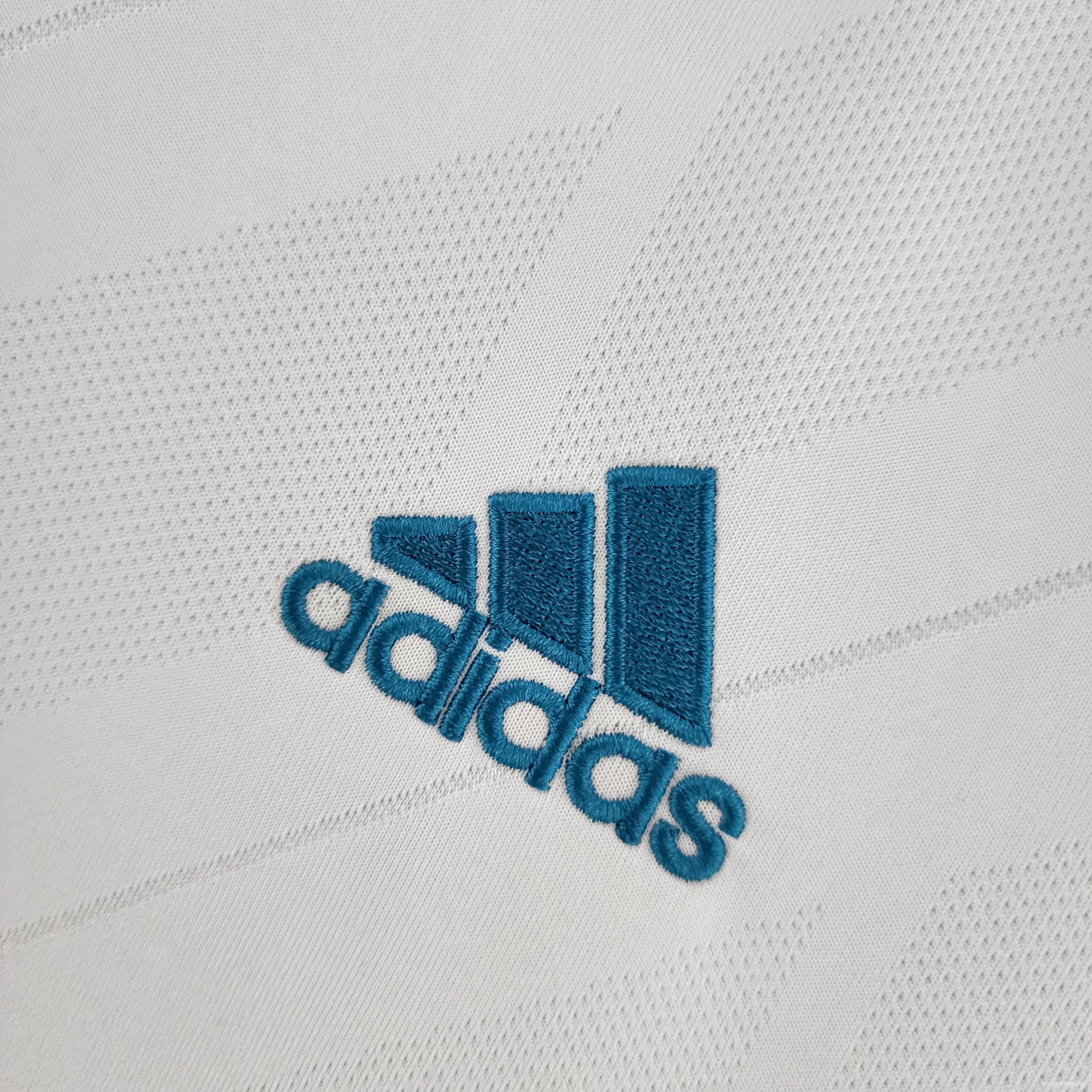 قميص ريترو 17/18 ريال مدريد الرجعية 17/18 ريال مدريد لكرة القدم
