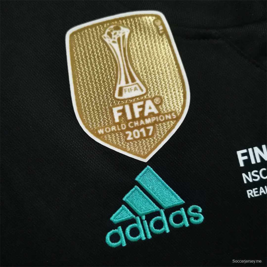 قميص كرة قدم ريترو 17/18 ريال مدريد ريترو 17/18 مع رقعة كاملة
