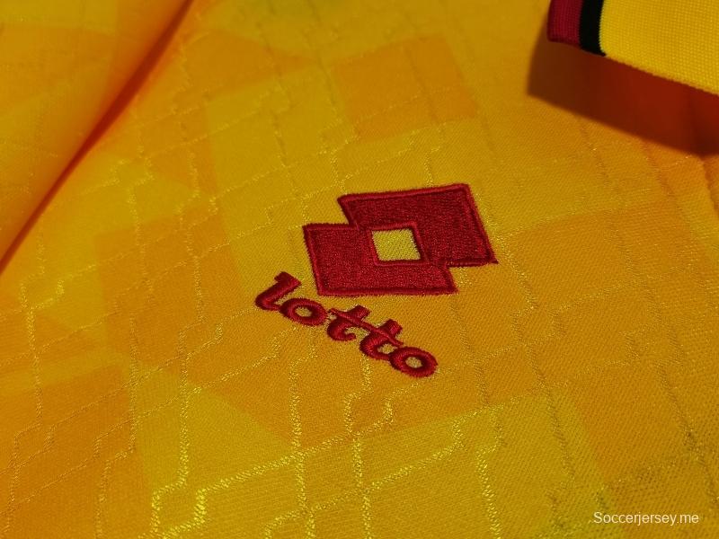 قميص كرة القدم الثالث لميلان 1995/96 ريترو 1995/96
