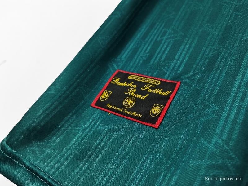 قميص كرة القدم الألماني 1996/97 ريترو 1996/97 خارج الديار
