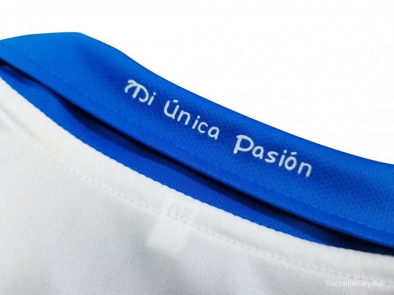 قميص نادي ديبورتيفو ديبورتيفو يونيفرسيداد كاتوليكا للأطفال 2021/22 ريترو 2021/22
