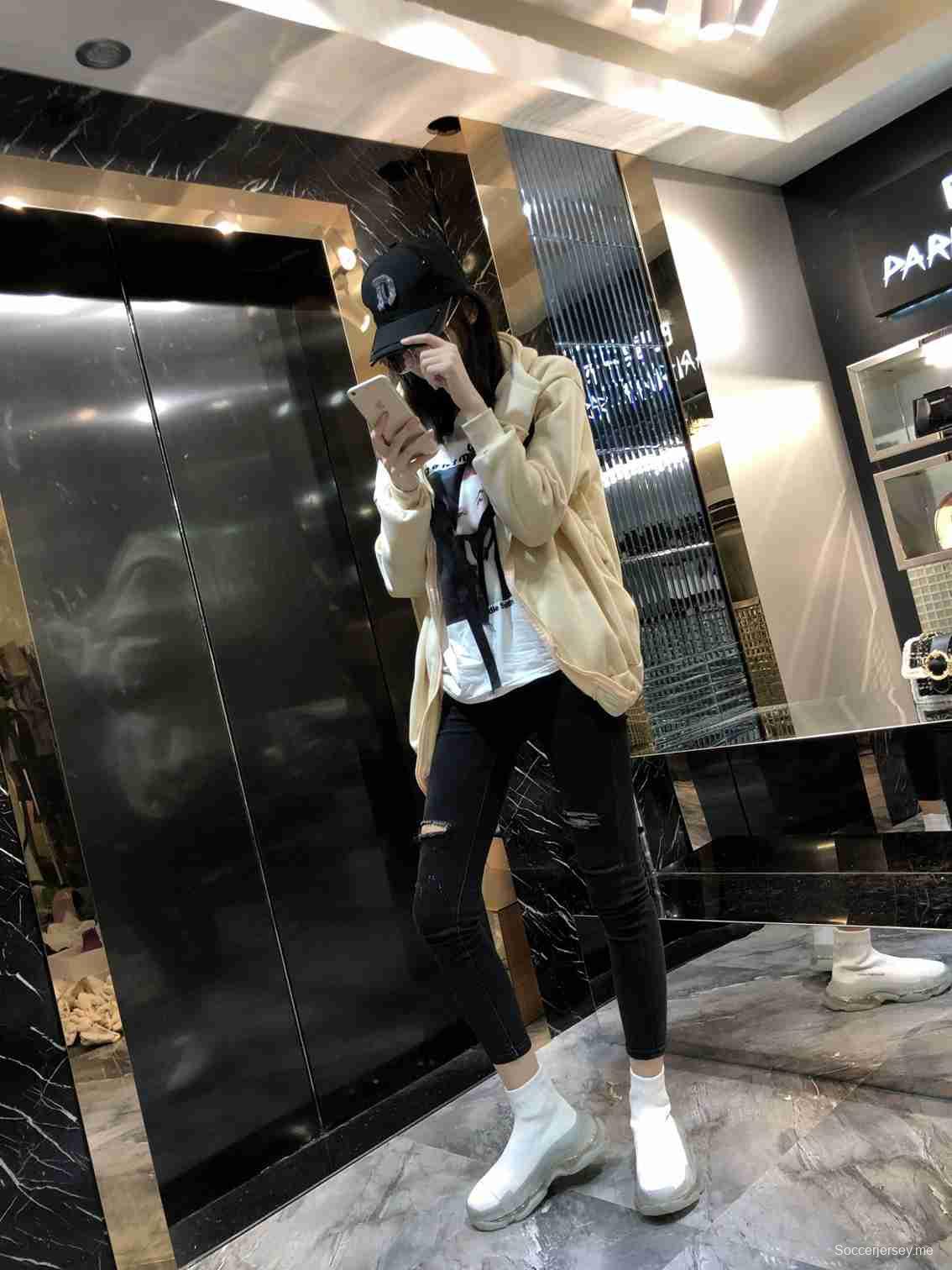 حذاء رياضي رجالي/نسائي بالنسياغا سبيد أبيض البند 6380330
