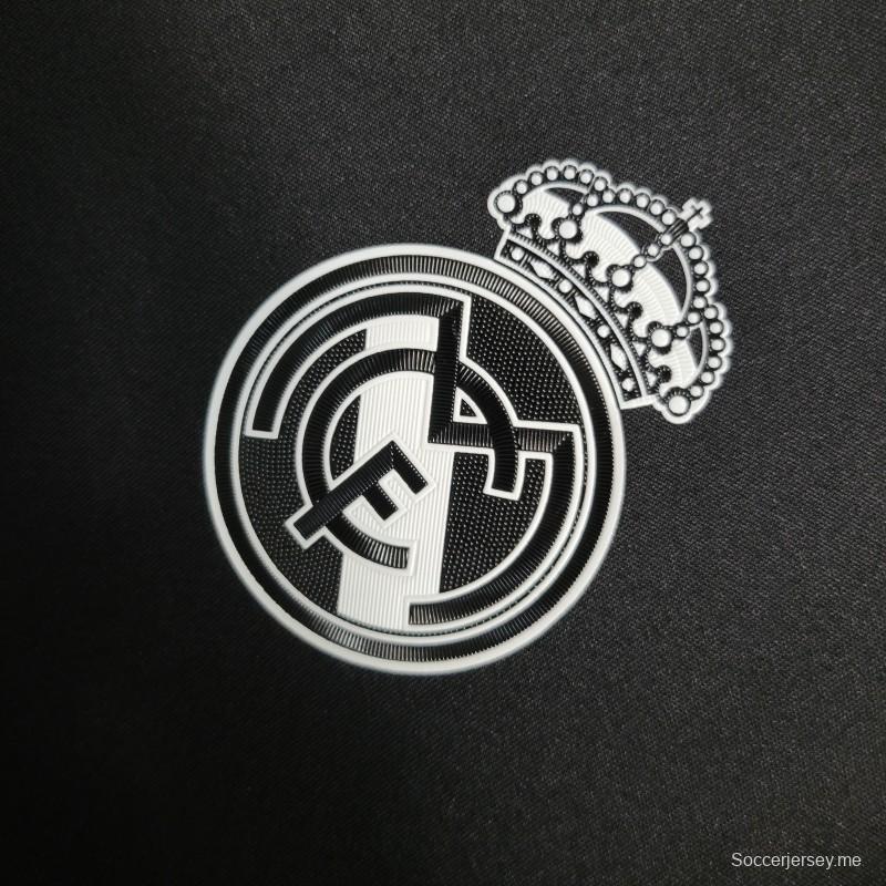 قميص ريترو 16-17 ريال مدريد الثالث بأكمام طويلة
