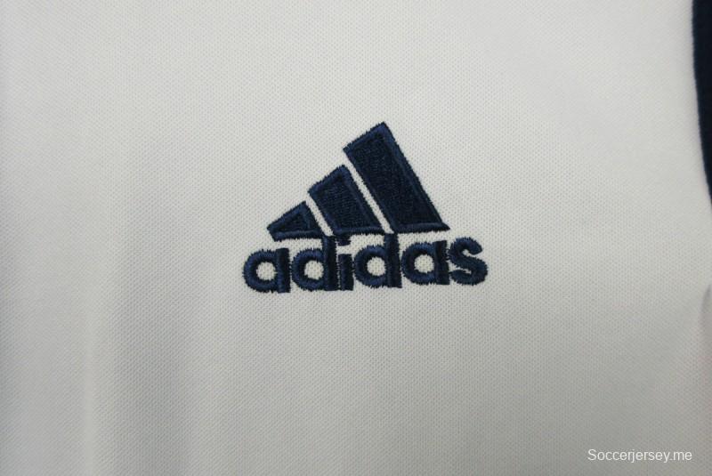 قميص ريترو 16/17 ريال مدريد بأكمام طويلة الأكمام ريترو
