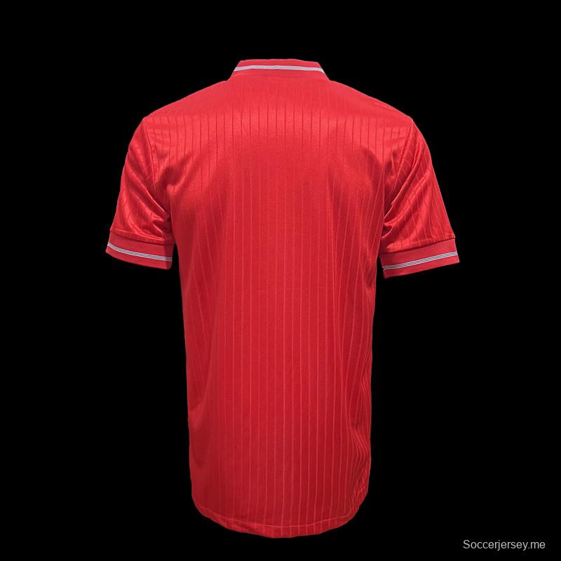 قميص كرة قدم إنجلترا القديم 84/87 خارج إنجلترا
