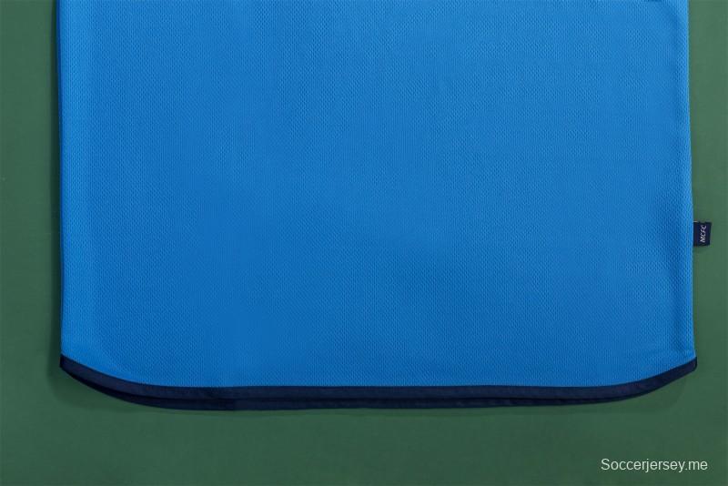 القميص الأساسي لمانشستر سيتي 01/02 ريترو 01/02
