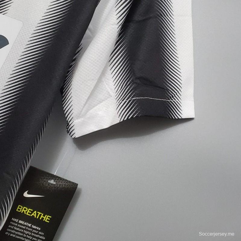 قميص يوفنتوس 10/11 ريترو 10/11 قميص يوفنتوس الرئيسي
