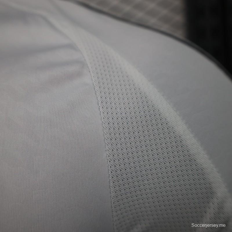 نسخة اللاعب 24/25 قميص ريال مدريد 24/25 ريال مدريد
