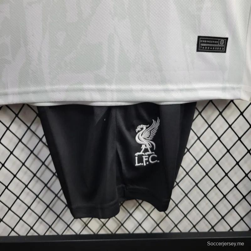 24/25 قميص ليفربول الثالث ليفربول الثالث أبيض اللون أبيض 24/25
