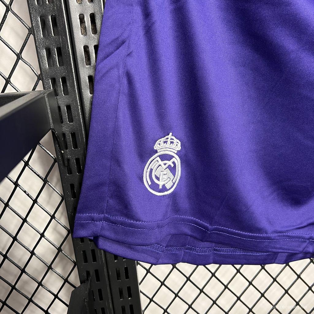 24/25 شورت ريال مدريد × Y3 بنفسجي إصدار خاص من ريال مدريد × Y3
