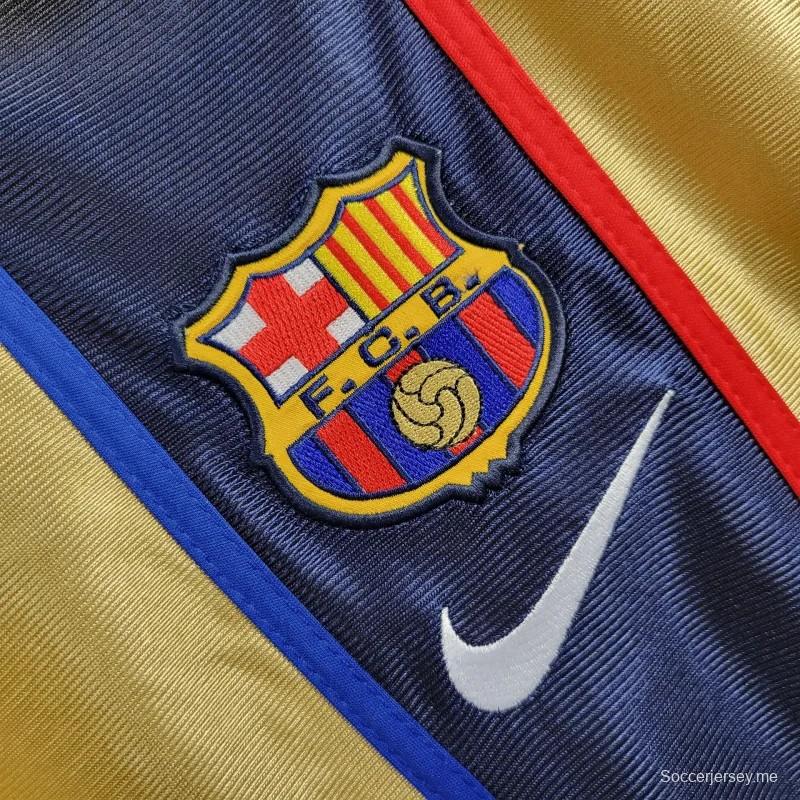 قميص برشلونة الرجعي 01/02 ريترو 01/02 ذهاباً وإياباً
