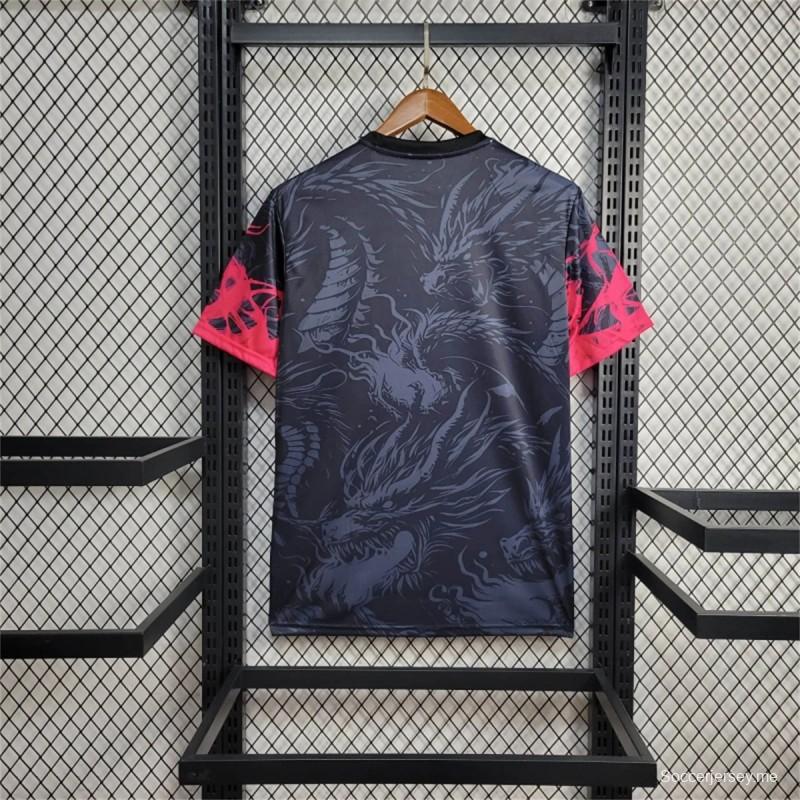 قميص ريال مدريد 24/25 أسود/دراجون أحمر خاص بالقميص الخاص