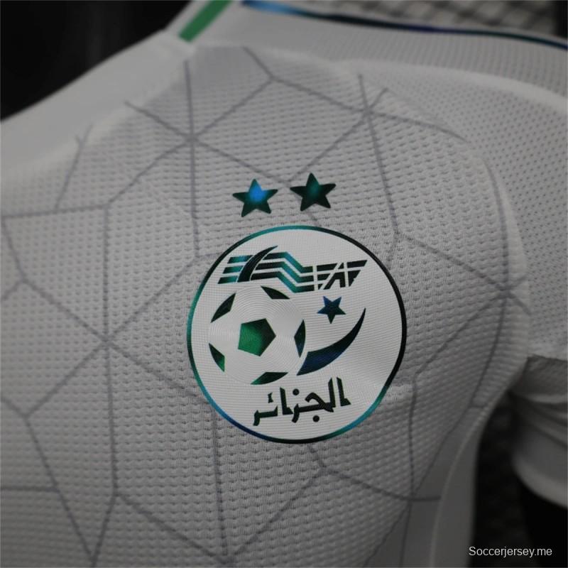 2024 نسخة اللاعب 2024 القميص الخاص للمنتخب الجزائري الأبيض والأبيض الخاص