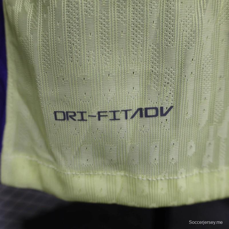 قميص أخضر فاتح اللون الأخضر الفاتح إصدار 25/26 إصدار لاعب برشلونة للذكرى 125 للذكرى السنوية الخاصة
