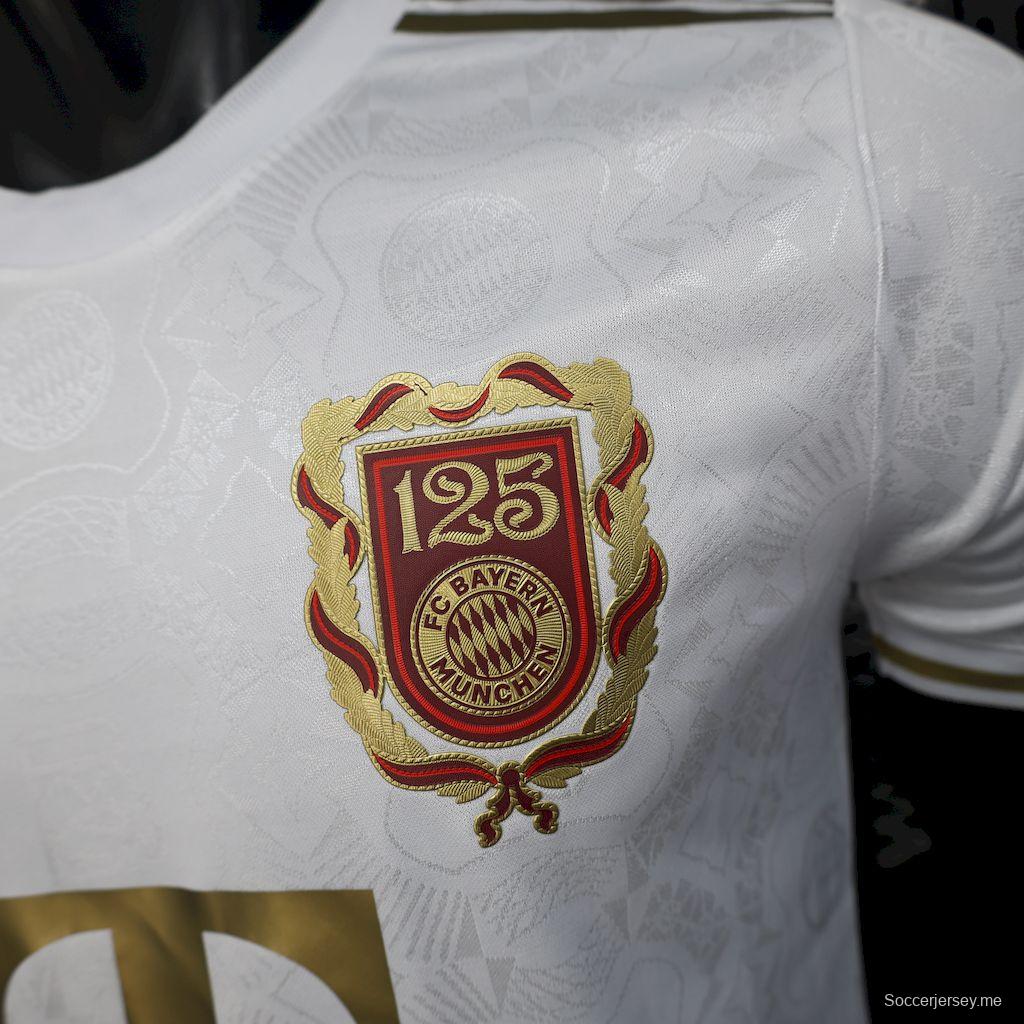 2024/25 نسخة اللاعب 2024/25 قميص أبيض بمناسبة الذكرى 125 لتأسيس بايرن ميونيخ