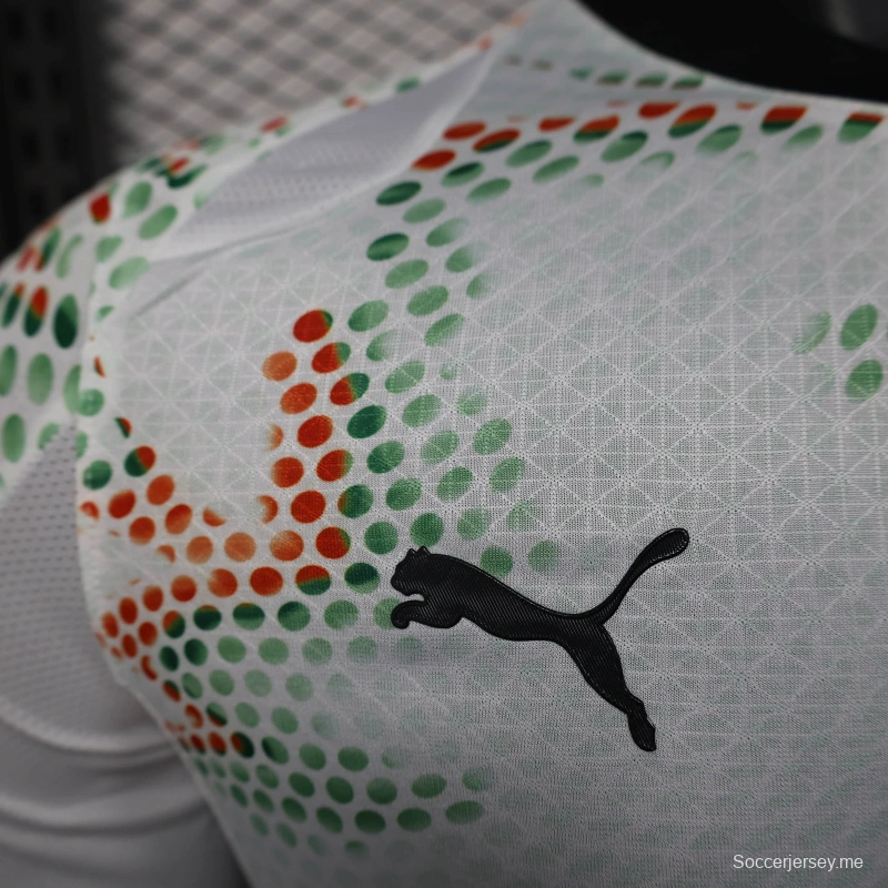 قميص بأكمام طويلة الأكمام من إصدار 25/26 للاعبين البرتغال