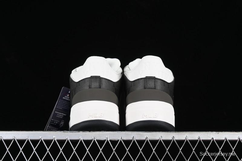 MLB Chunky Liner New York Yankees Lightweight Platform Sneakers with 6cm Height Increase - 3ASXCMM4N50BKS