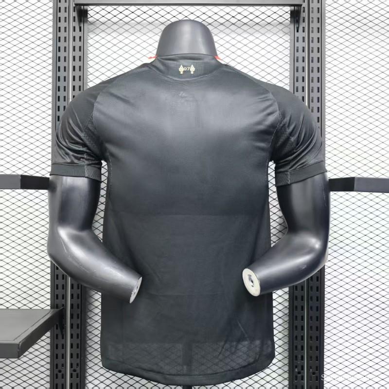 نسخة اللاعب 25/26 قميص ليفربول الثالث أسود اللون أسود اللون 25/26