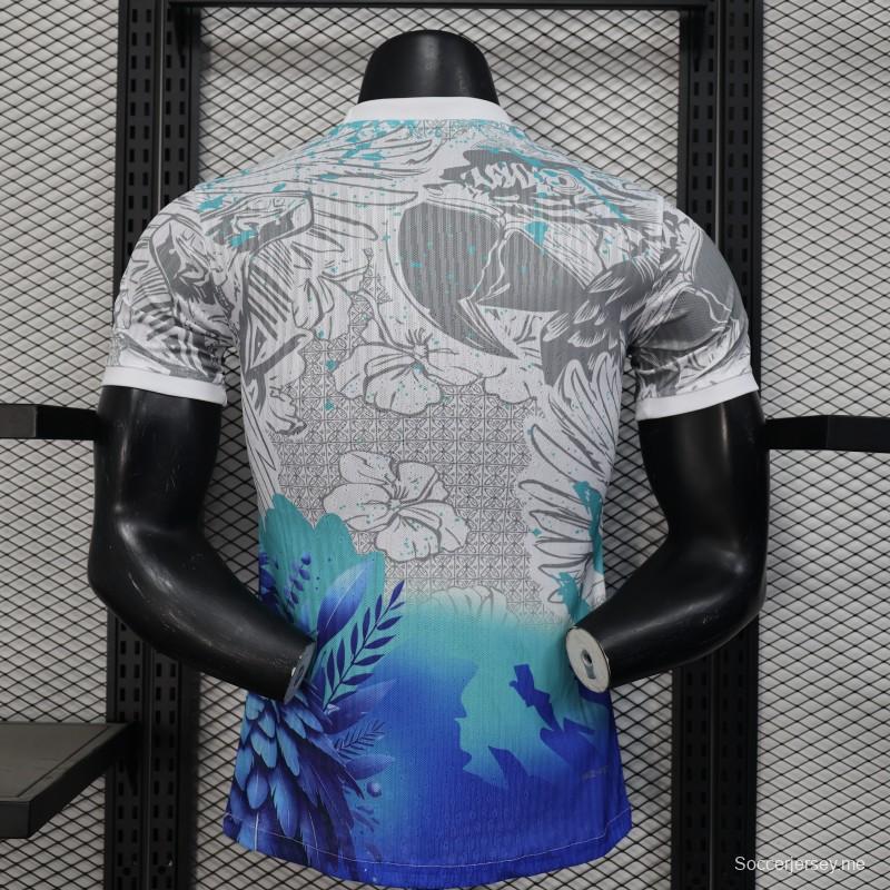 إصدار اللاعب 2025 قميص أبيض برازيلي مع قميص الببغاء الأزرق