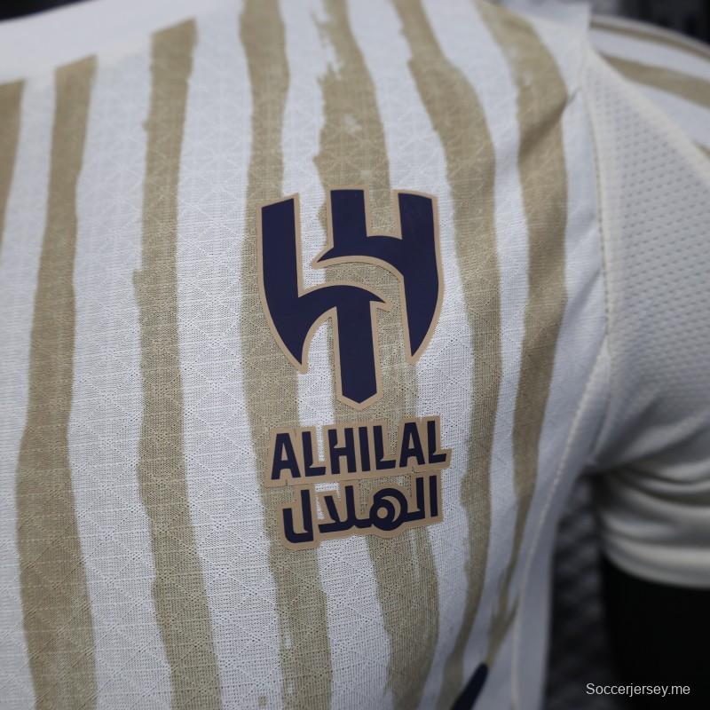 إصدار اللاعب 25/26 قميص الهلال أبيض بخطوط ذهبية