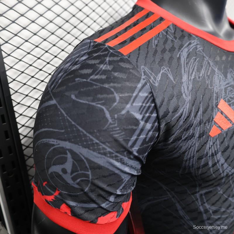 قميص المنتخب الياباني 2025 إصدار اللاعب 2025 أسود بتصميم شخصية أنيمي