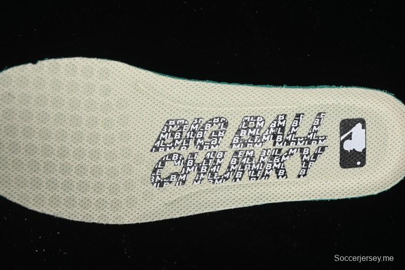 New York Yankees MLB Bigball Chunky Embo Monogram Thick Sole Sandals - 3ASHBEM4N50IVS