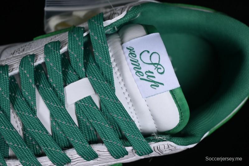 Supreme x Nike Dunk Low SB Skate Shoes with Zoom Air Cushion - XD6188-033