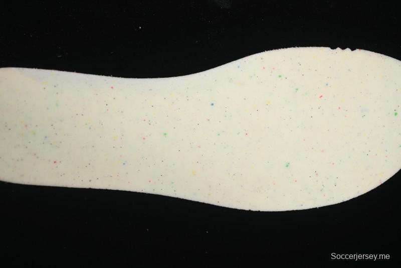 Nike Zoom Fly 6 Lightweight Responsive Running Shoes with Flyknit and Carbon Fiber Plate - HQ3498-100