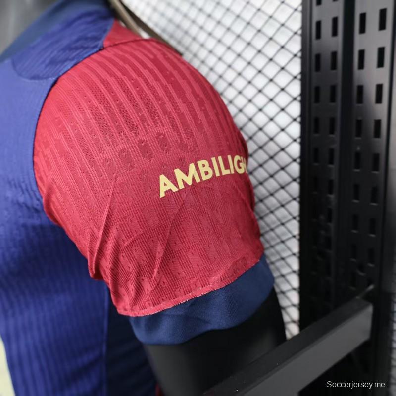 إصدار اللاعب 25/26 قميص نادي برشلونة مع قميص "T.S. 1989" الوردي اللون الوردي