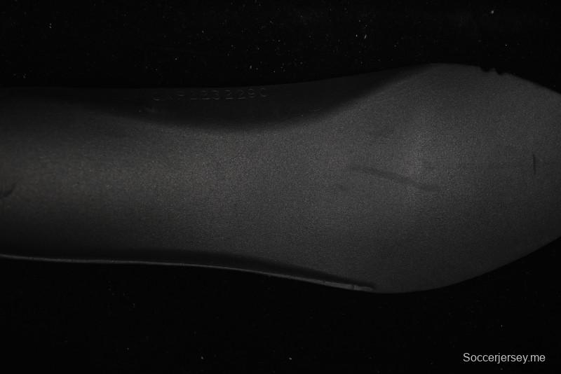 حذاء كاجوال كاجوال باللون الأبيض والأخضر من أوف وايت بي رايت - X.E5