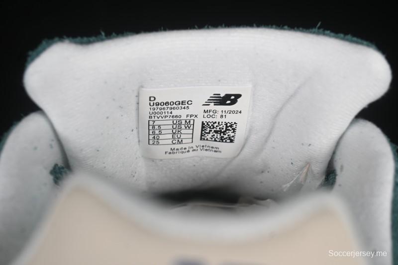 حذاء جري كاجوال من سلسلة NB9060 من نيو بالانس مع توسيد أبزورب - U9060GEC