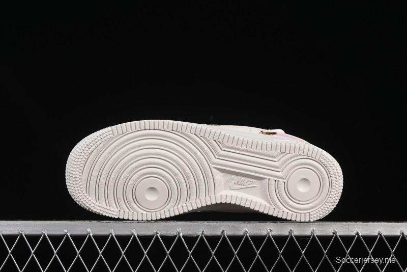 حذاء نايك اير فورس 1 '07 المنخفض باللون الوردي شوجر منخفض الكاجوال - ZB2574-600