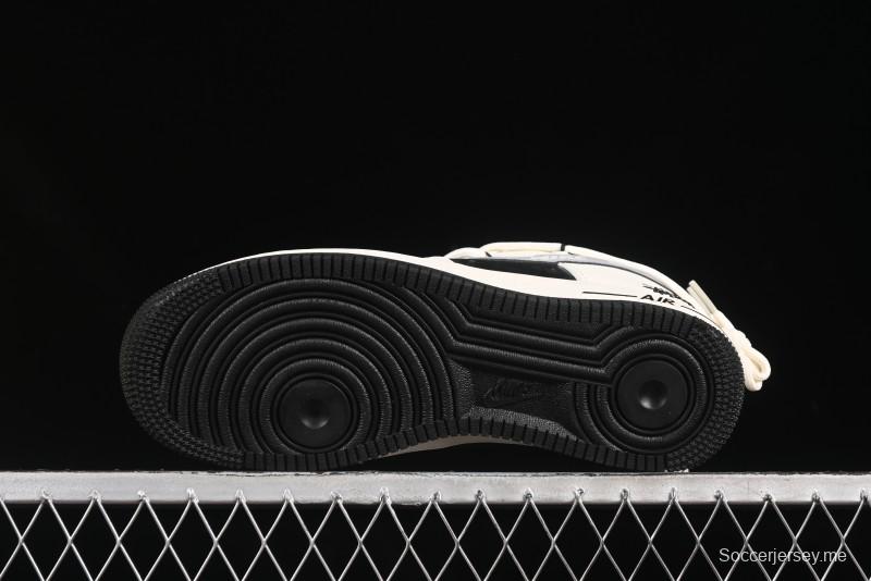 حذاء نايك اير فورس 1 '07 منخفض من نايك ستاسي كولابورشن ستاسي كولاج بأربطة سوداء - DM686868-073