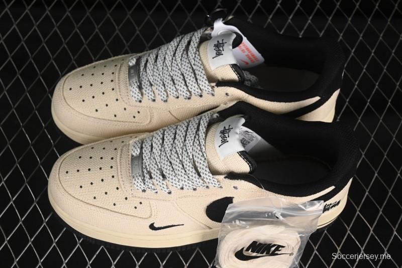 حذاء نايك اير فورس 1 '07 منخفض من نايك ستاسي كولابوريشن ستاسي كولابوريشن قنب منخفض القمة - XX3168-153