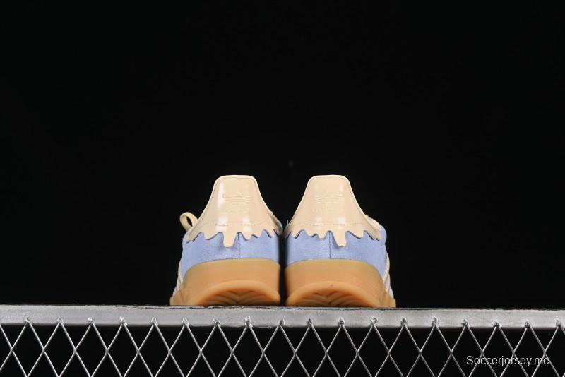 حذاء أديداس اورجينال جازيل كاجوال داخلي ريترو بتصميم مضاد للانزلاق ومقاوم للاهتراء - JR8029