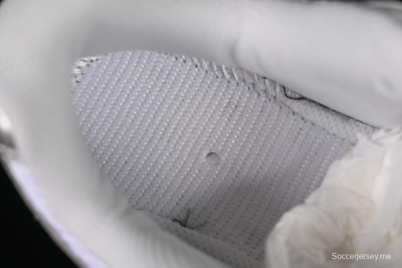 حذاء جري كلاسيكي كلاسيكي ريترو كلاسيكي من نايك في 5 رنر ميلينيوم بنعل وسطي من الفوم - HQ7901-100