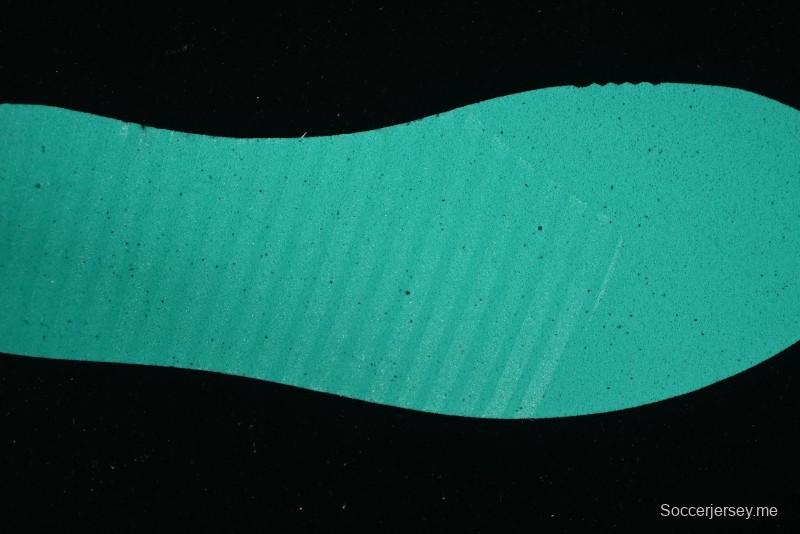 حذاء نايك اير جوردان 4 المعاد تصميمه من نايك مع جزء علوي من الجلد الشبكي والجلد المدبوغ - FQ7939-140