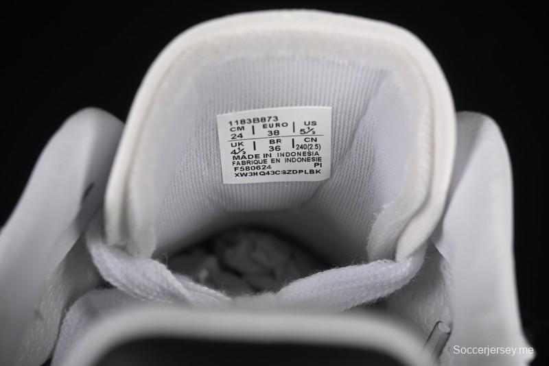 أونيتسوكا تايجر تايجر ديليسيتي ذو النعل السميك ذو النعل السميك حذاء رياضي منخفض الرقبة - 1183B873-101