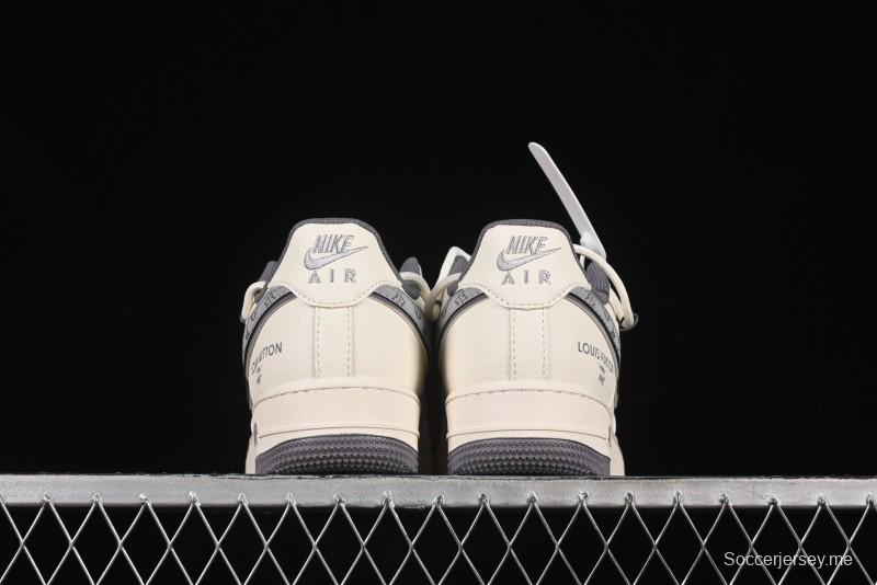 حذاء نايك اير فورس 1 '07 منخفض من نايك اير فورس 1 '07 LV Collaboration Swoosh باللون الرمادي برباط رمادي كاجوال - DM686868-067