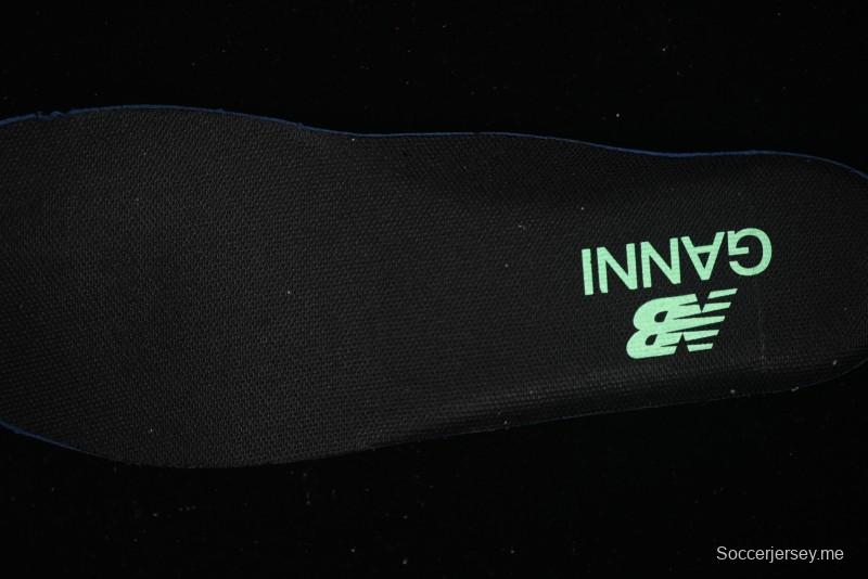 جاني × نيو بالانس فريش فوم ترينر UTRNGA حذاء جري ريترو معدني فضي اللون - UTRNGN