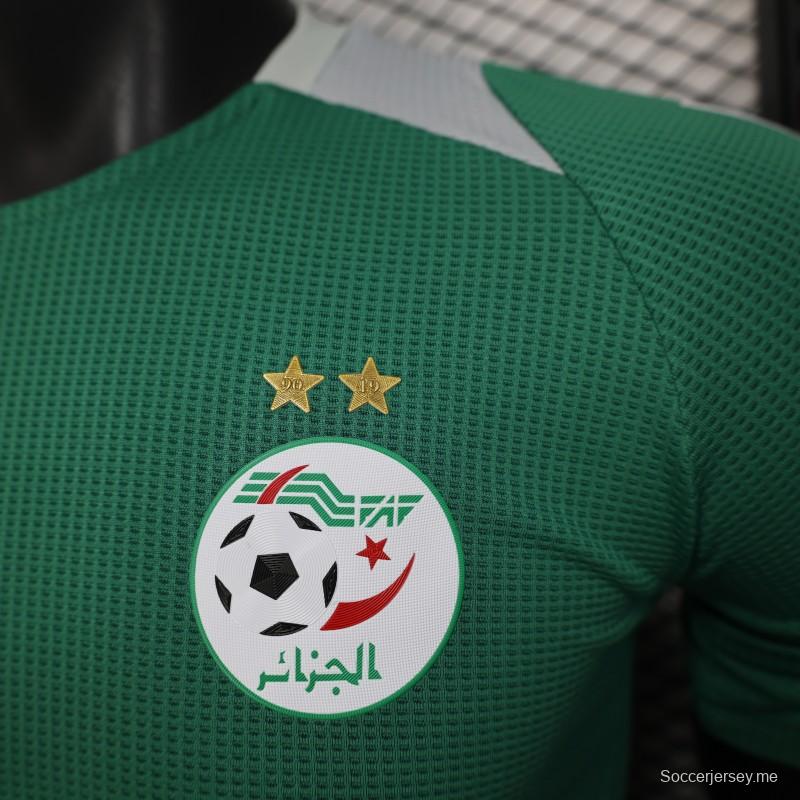 إصدار اللاعب 2025 قميص أخضر جزائري بلون أخضر سادة 2025