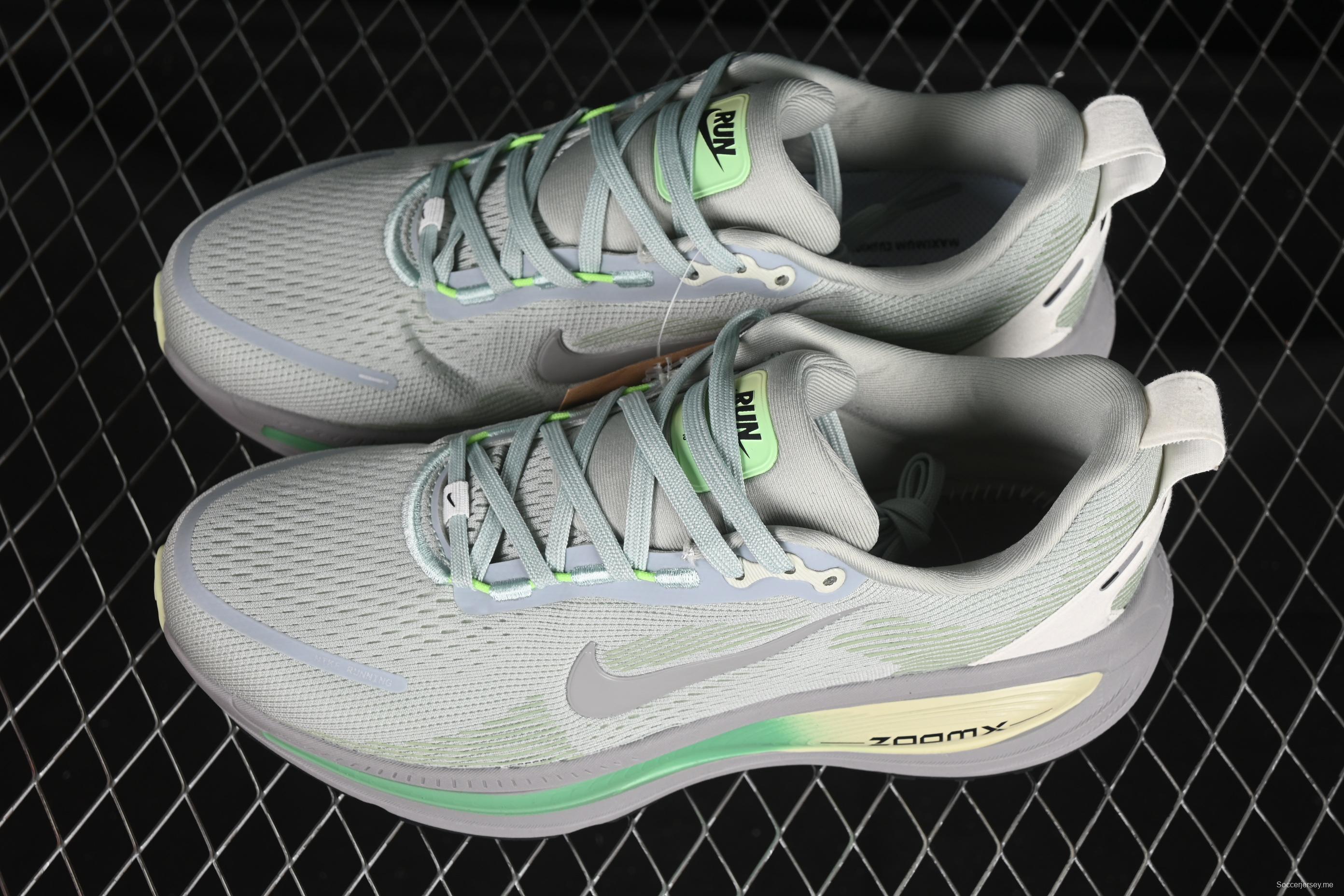 حذاء الجري نايك اير زوم فوميرو 18 مون لاندينج 18 2025 نايك اير زوم فوميرو 18 مون لاندينج 18 2025 حذاء جري كاجوال بتوسيد جديد مع وحدة هواء زوم اير مدمجة - HM6803-002