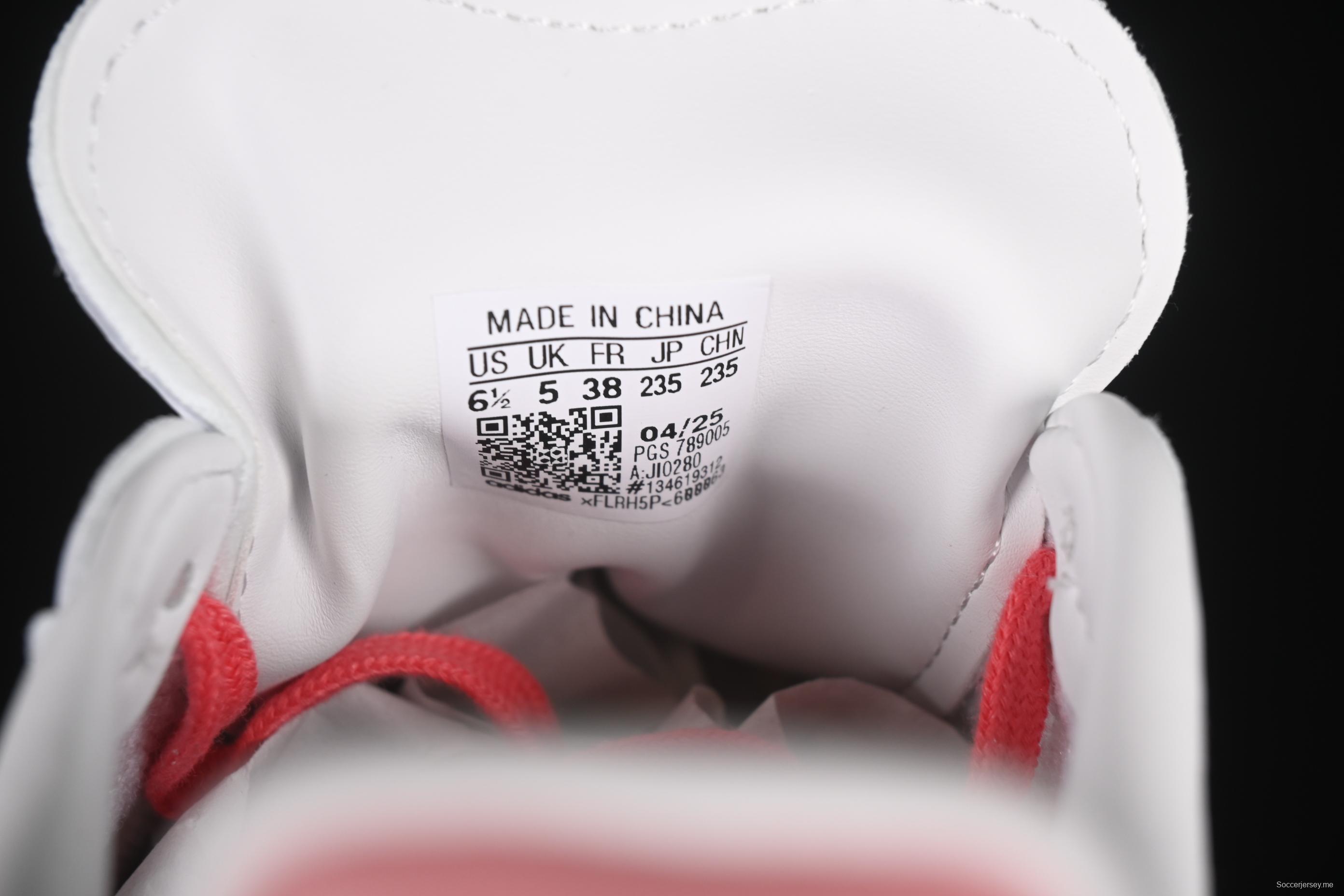 أديداس سامبا أو جي من أديداس سنيكرز كاجوال للنساء - JI0280