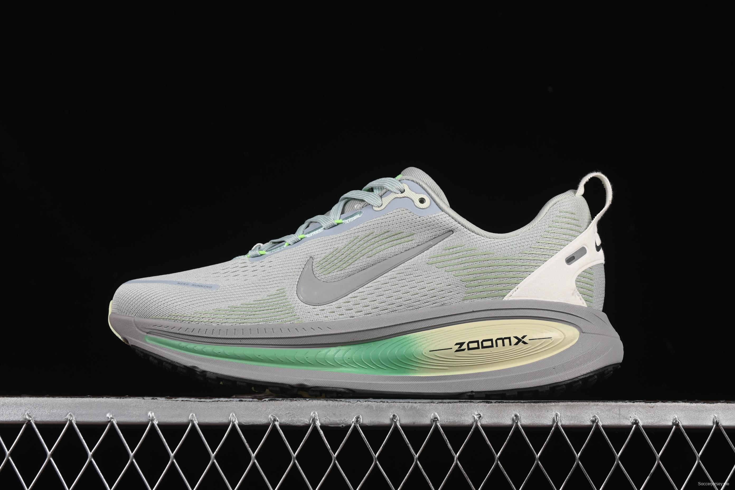 حذاء الجري نايك اير زوم فوميرو 18 مون لاندينج 18 2025 نايك اير زوم فوميرو 18 مون لاندينج 18 2025 حذاء جري كاجوال بتوسيد جديد مع وحدة هواء زوم اير مدمجة - HM6803-002
