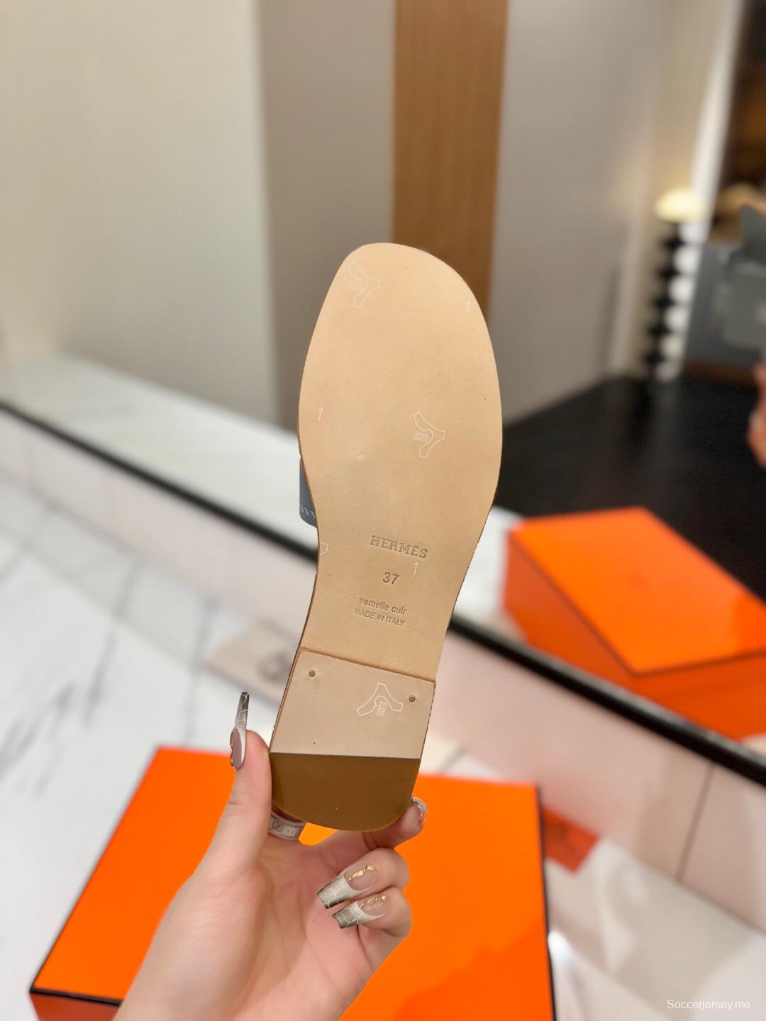 2025 Women Hermès Gray Leather Slippers H Style