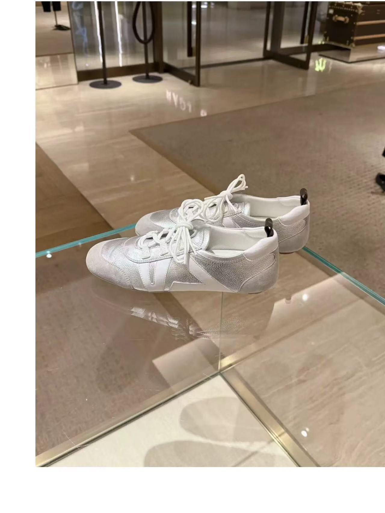 2025 Unisex Louis Vuitton White Silver Leather Sneakers LY00340